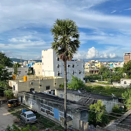 Annamaiah Homestay - 5 Minutes Walkable To Sri Padmavathi Ammavari Temple - 10 Mins Drive From Railway Station And Bus Station - Especially For Small Families And Group Of Peoples Tirupati Exterior photo